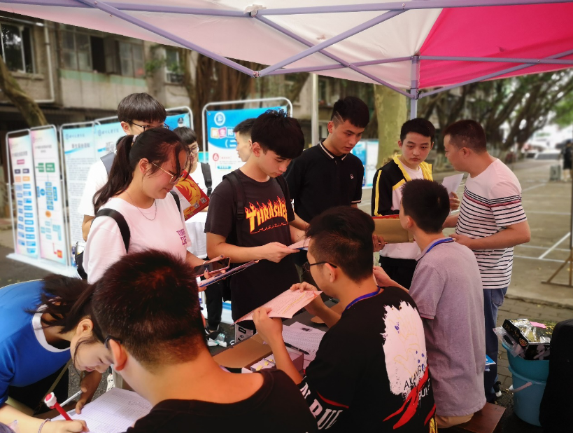 1568141845518963.png 00002.png